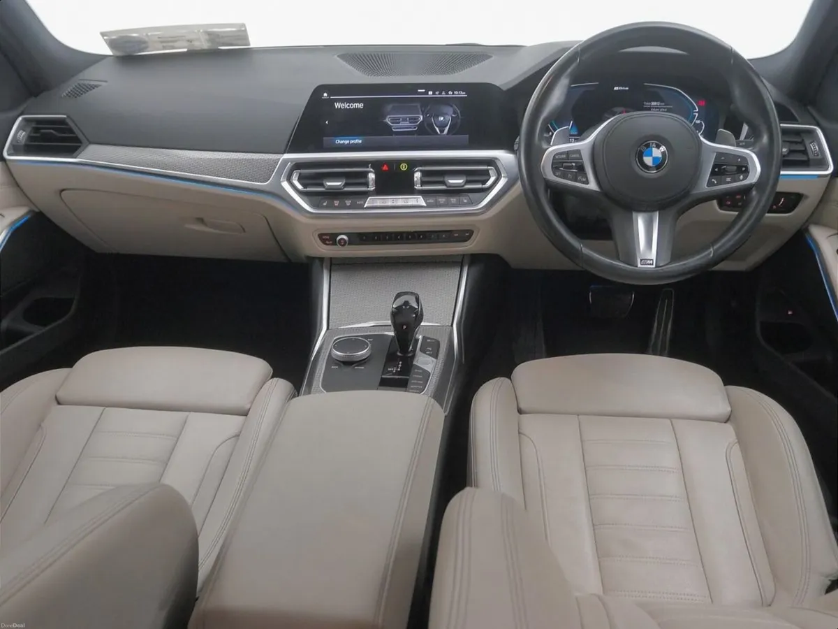BMW 3-Series 330e M Sport Saloon - Image 4