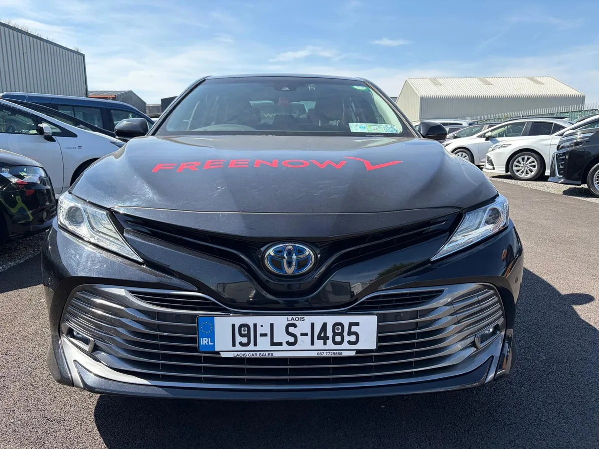 TAXI READY Toyota Camry 2019 HYBIRD AUTOMATIC - Image 4
