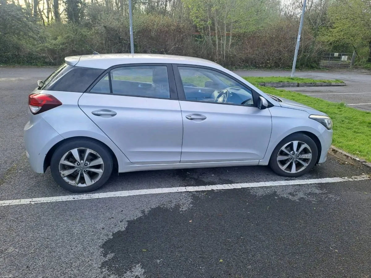 Hyundai i20 - Image 1