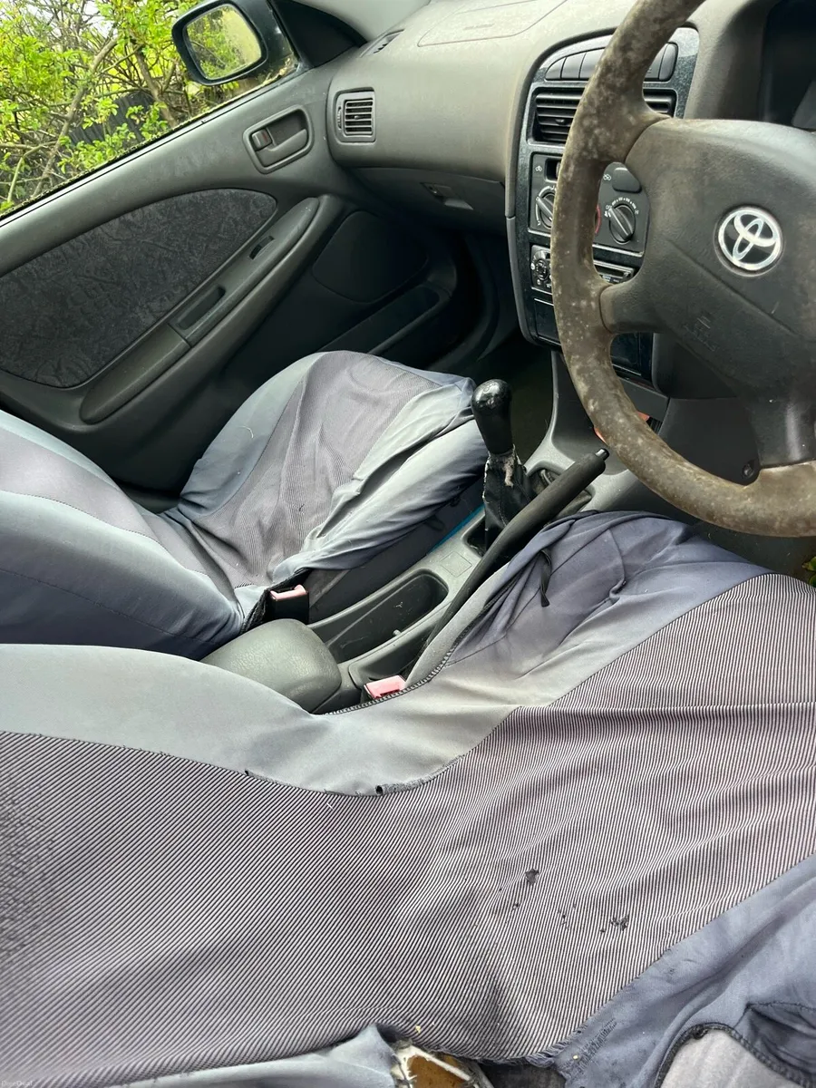 Toyota avensis - Image 4