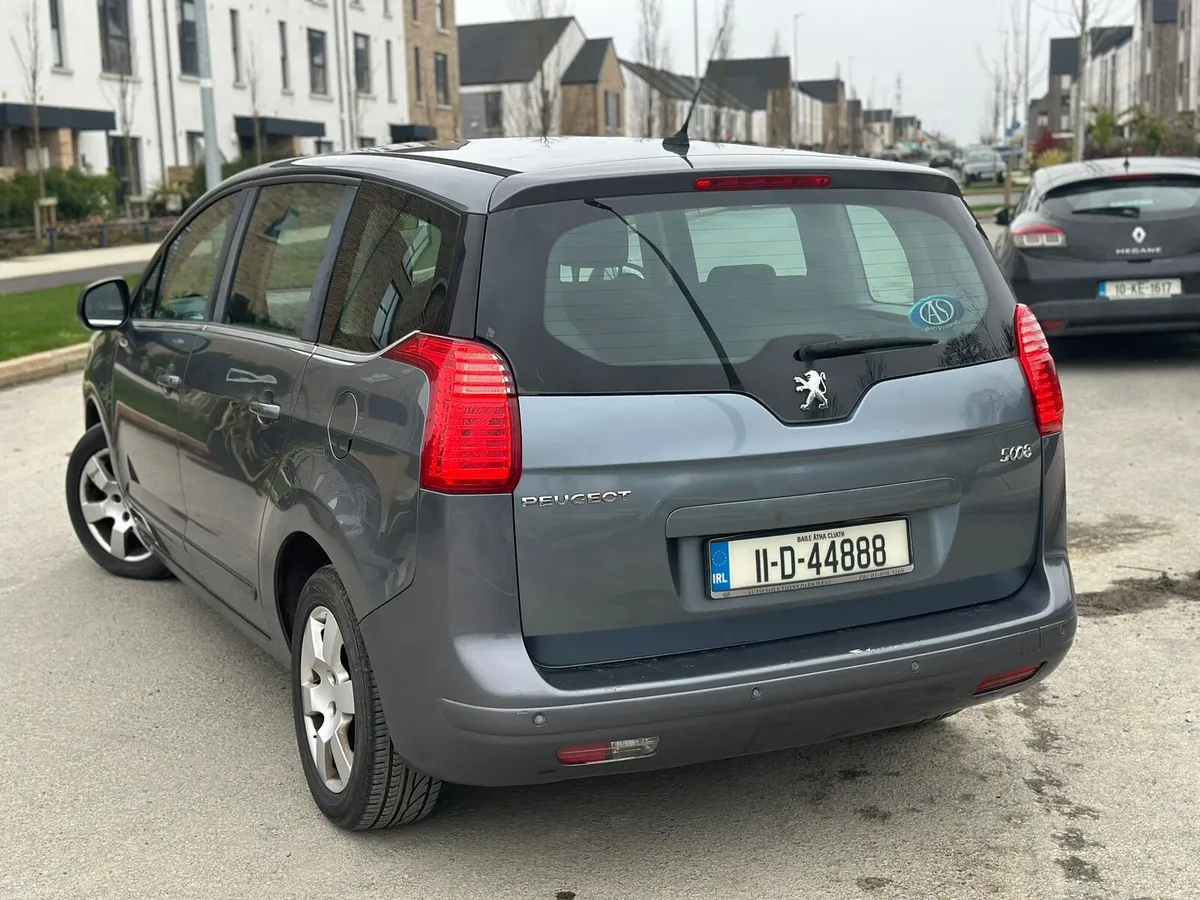 Peugeot 5008 - Image 3