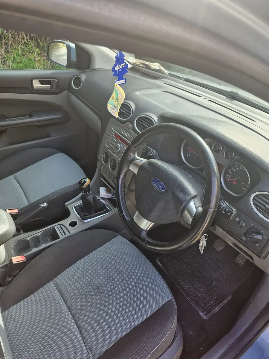 Ford Focus 2009 - Image 3
