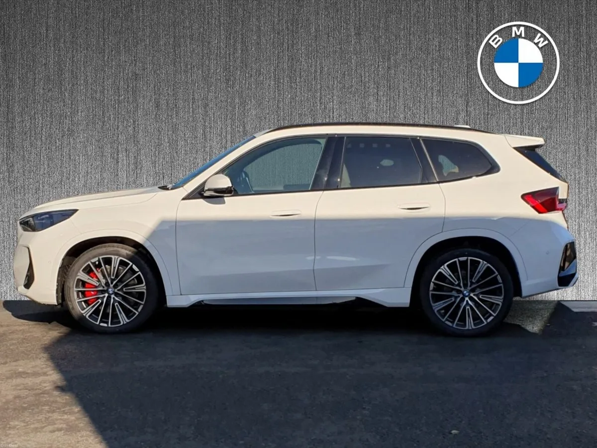 BMW iX1 eDrive20 M Sport - Image 4