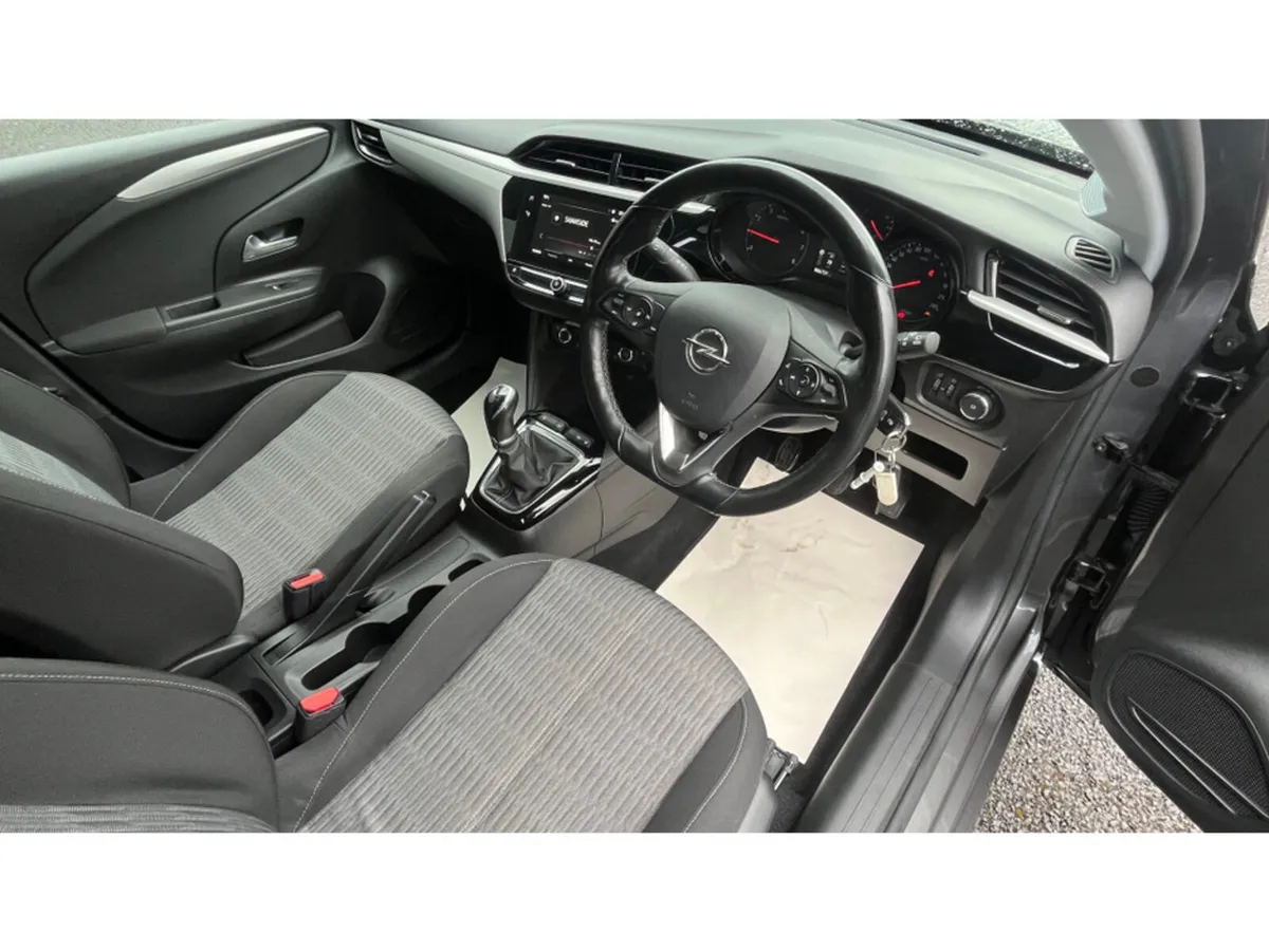 Opel Corsa SC PREMIUM 1.2 1.2I 75P * One Owner * - Image 4