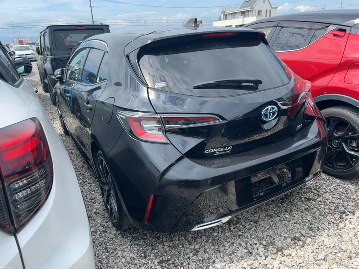 Toyota Corolla SPORT, MODELLISTA,  HYBRID 5DR AUTO - Image 3