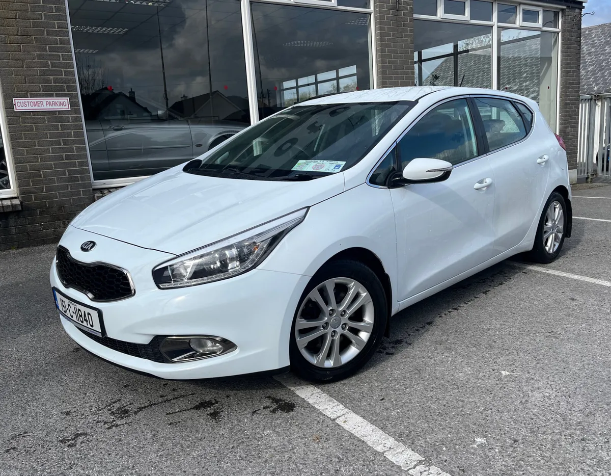 Kia Ceed EX 1.6 ISG 5DR - Image 1