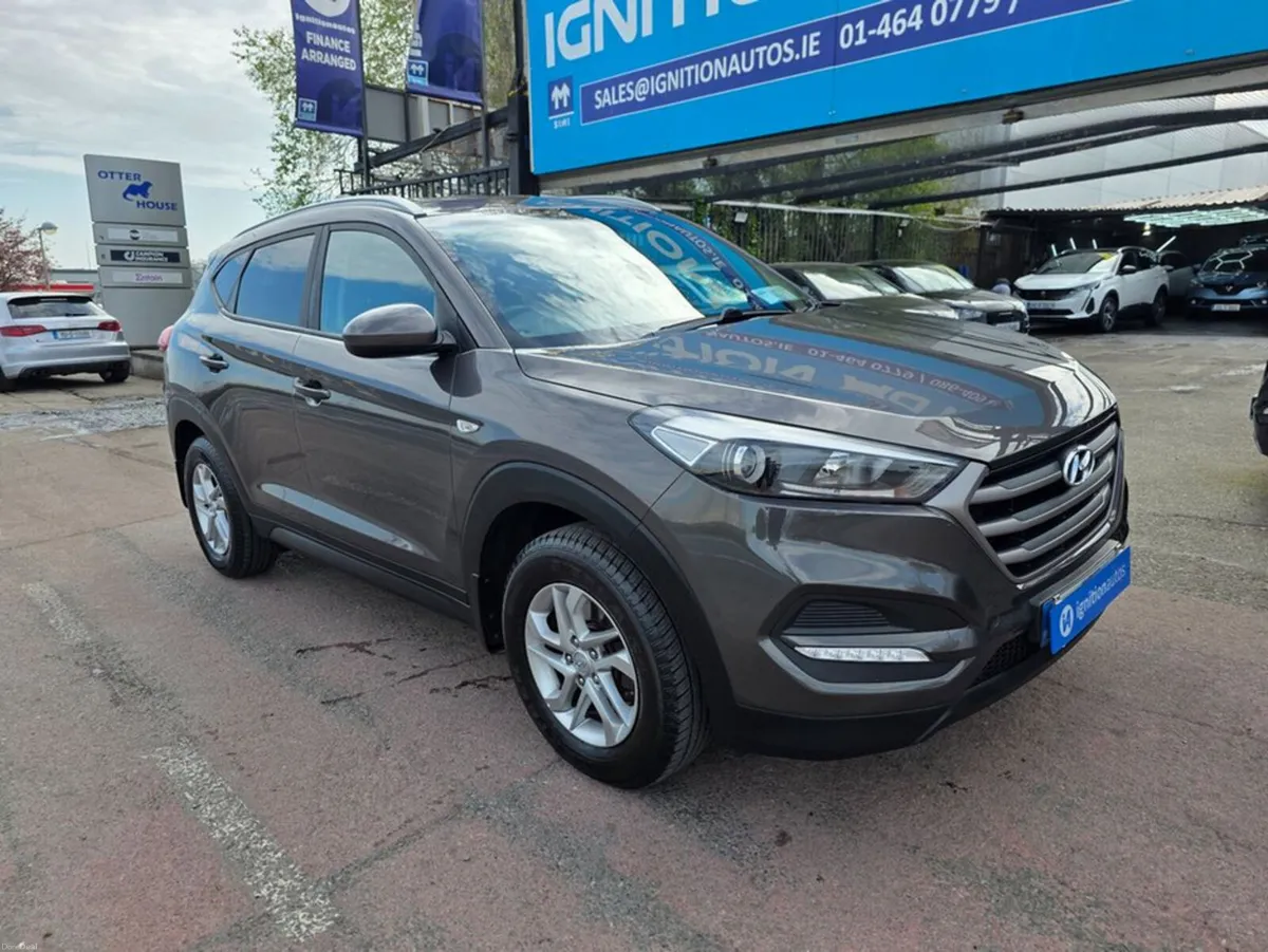 Hyundai Tucson 1.6 PETROL, FULL HYUNDAI HISTORY, L - Image 1