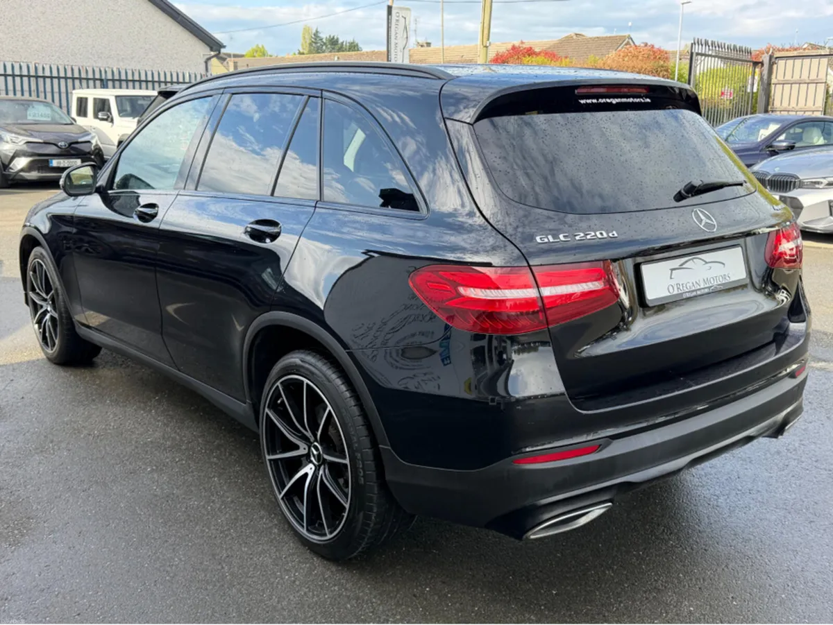 Mercedes-Benz GLC 220D URBAN EDITION  4-MATIC - Image 6