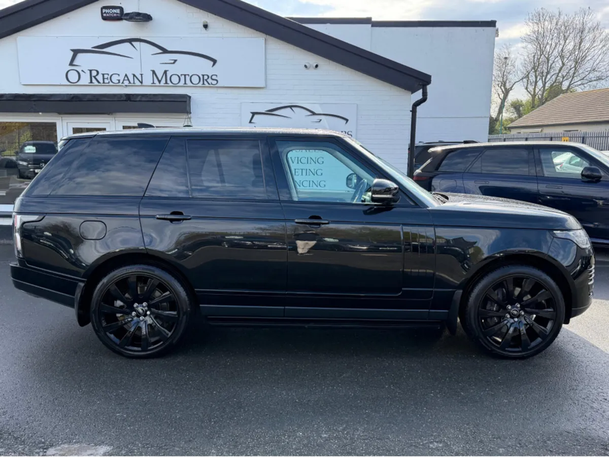 Land Rover Range Rover P400E WESTMINSTER - Image 2