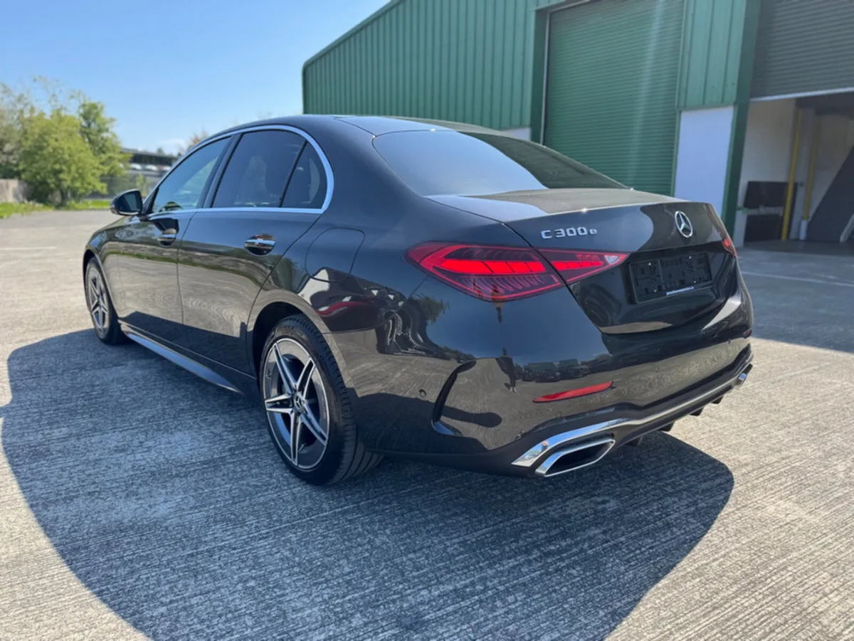 Mercedes-Benz C-Class C300 E AMG LINE PREMIUM - Image 3