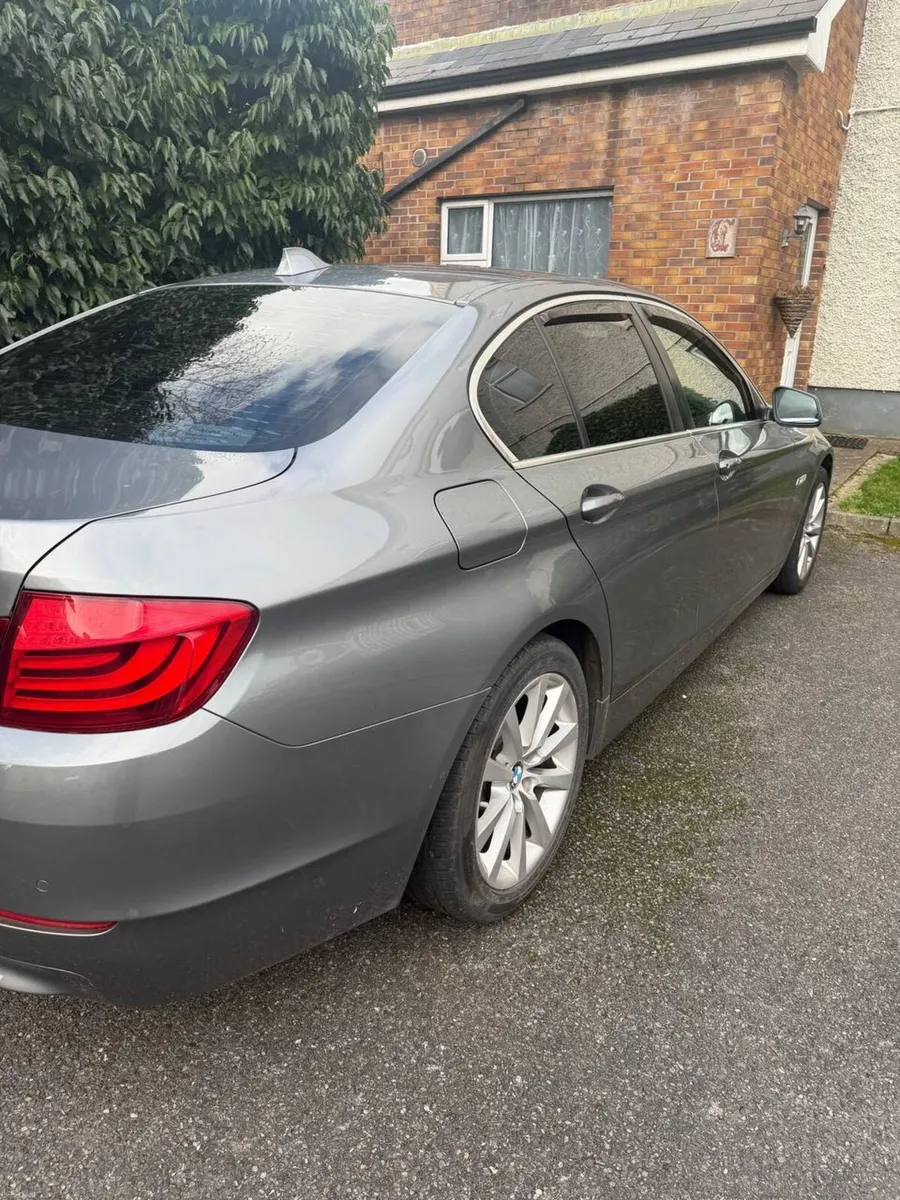 BMW 5-Series 2013 - Image 3