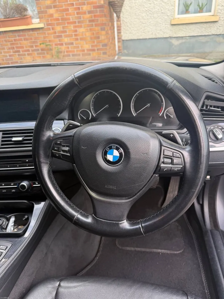 BMW 5-Series 2013 - Image 4