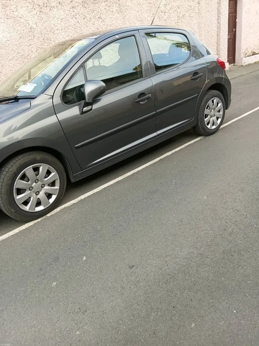 Peuguot 207 beautiful cond. 2011nct 5/27 - Image 2