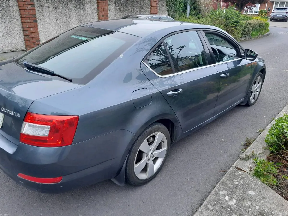 Skoda octavia 1.6 auto - Image 4