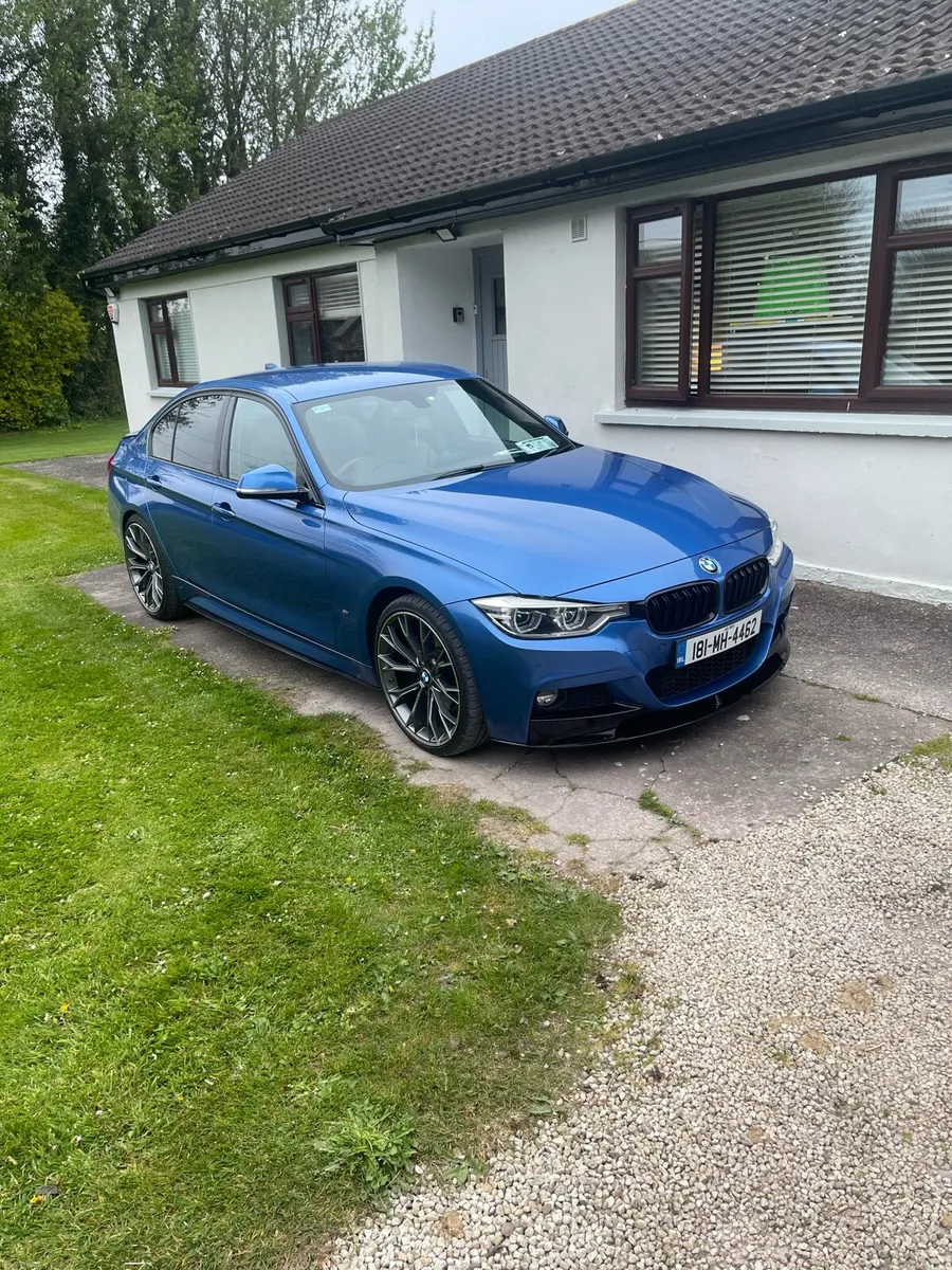 2018(181) BMW 330e M-Sport - Image 3