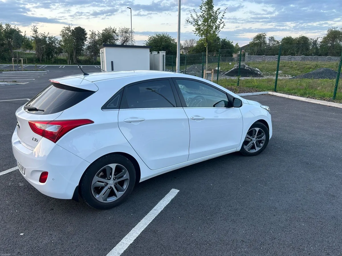 2016 Hyundai i30 1.4 petrol - Image 2