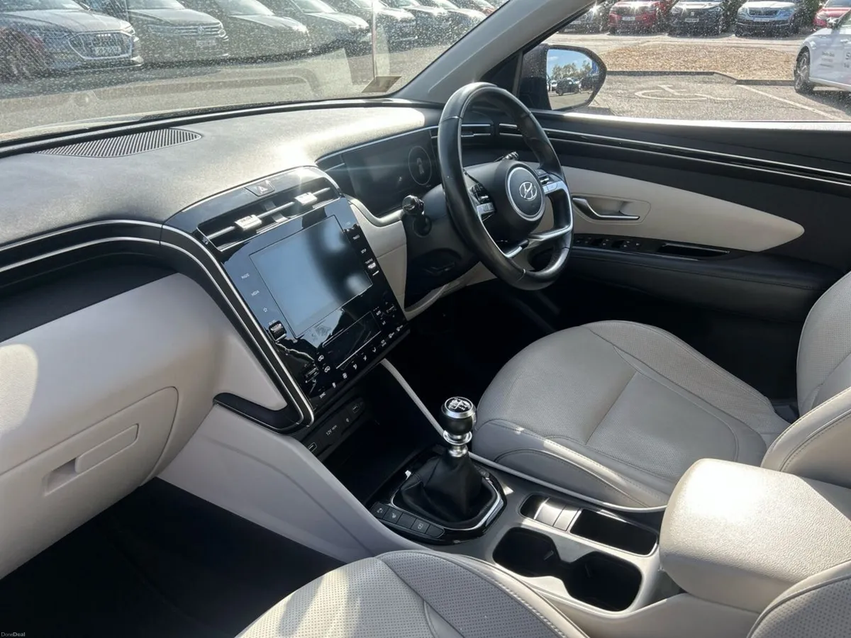 Hyundai Tucson 2WD Executive - Image 3