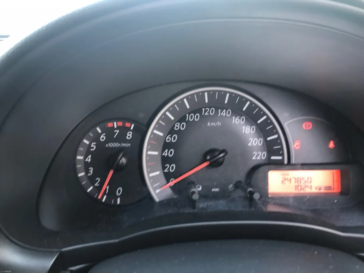 Nissan Micra 2011 - Image 2