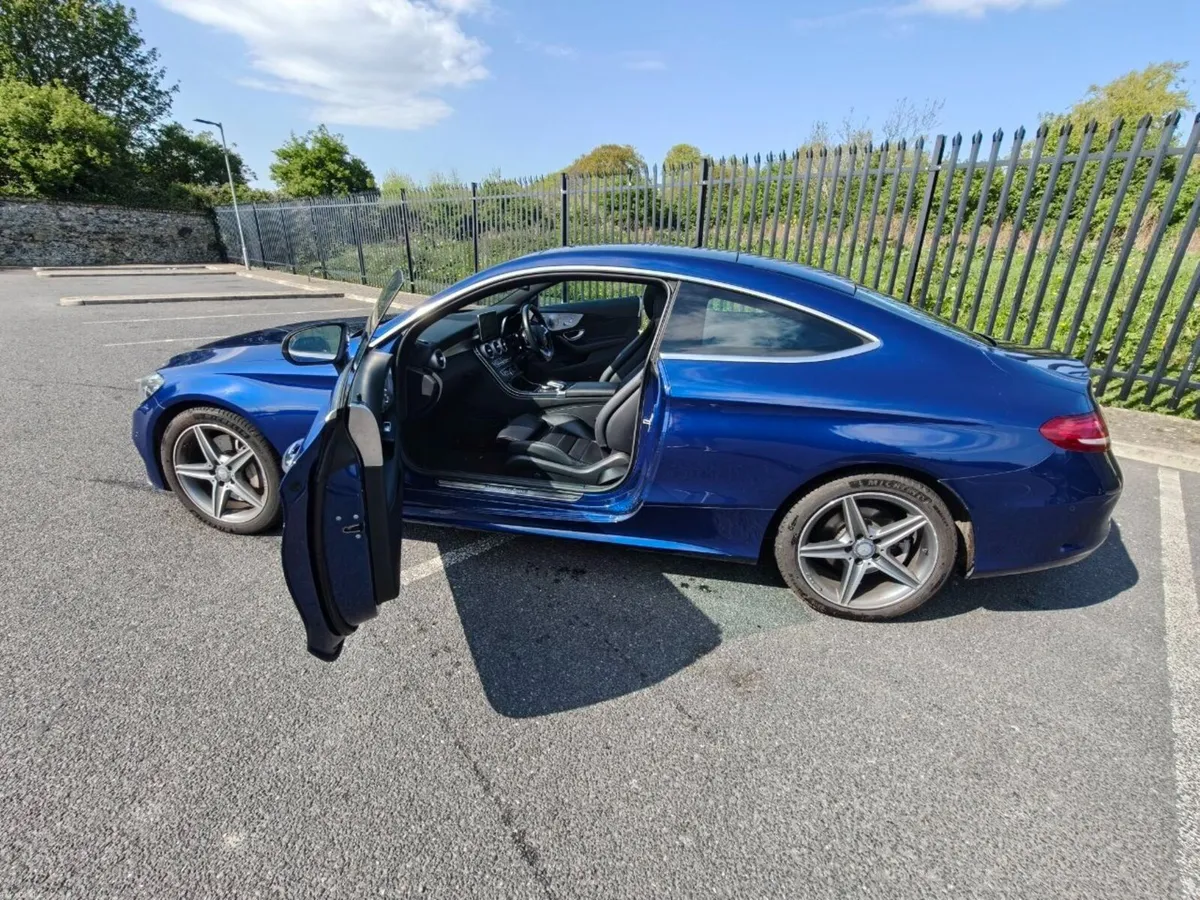 Mercedes-Benz C250d AMG Line Premium Plus - Image 4