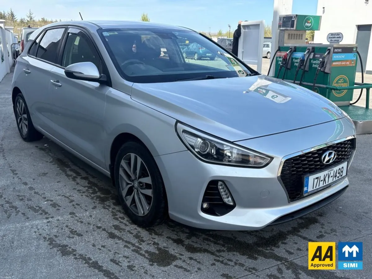Hyundai i30 i 30 Deluxe 5DR - Image 2