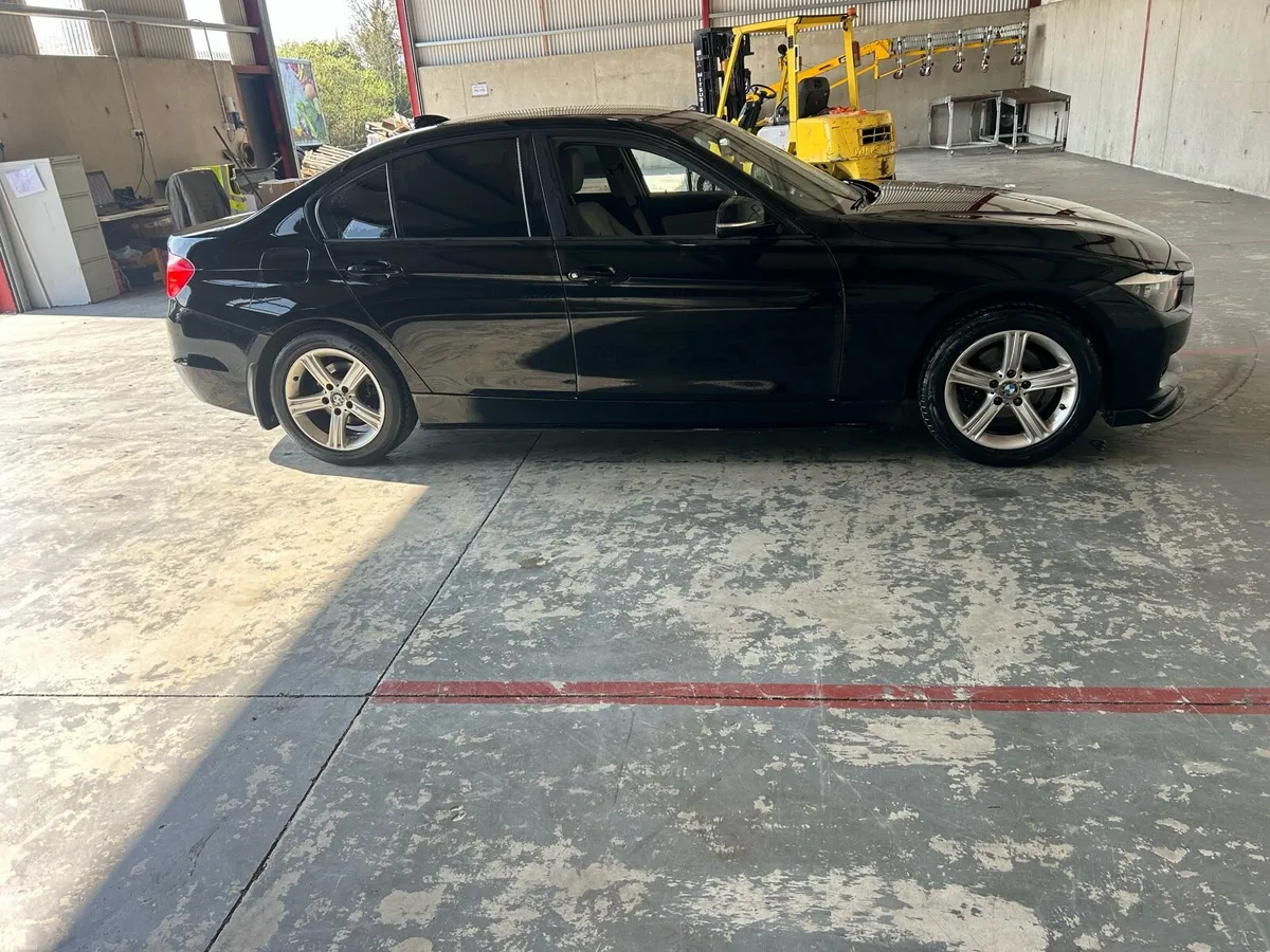 BMW 316 2015 - Image 1