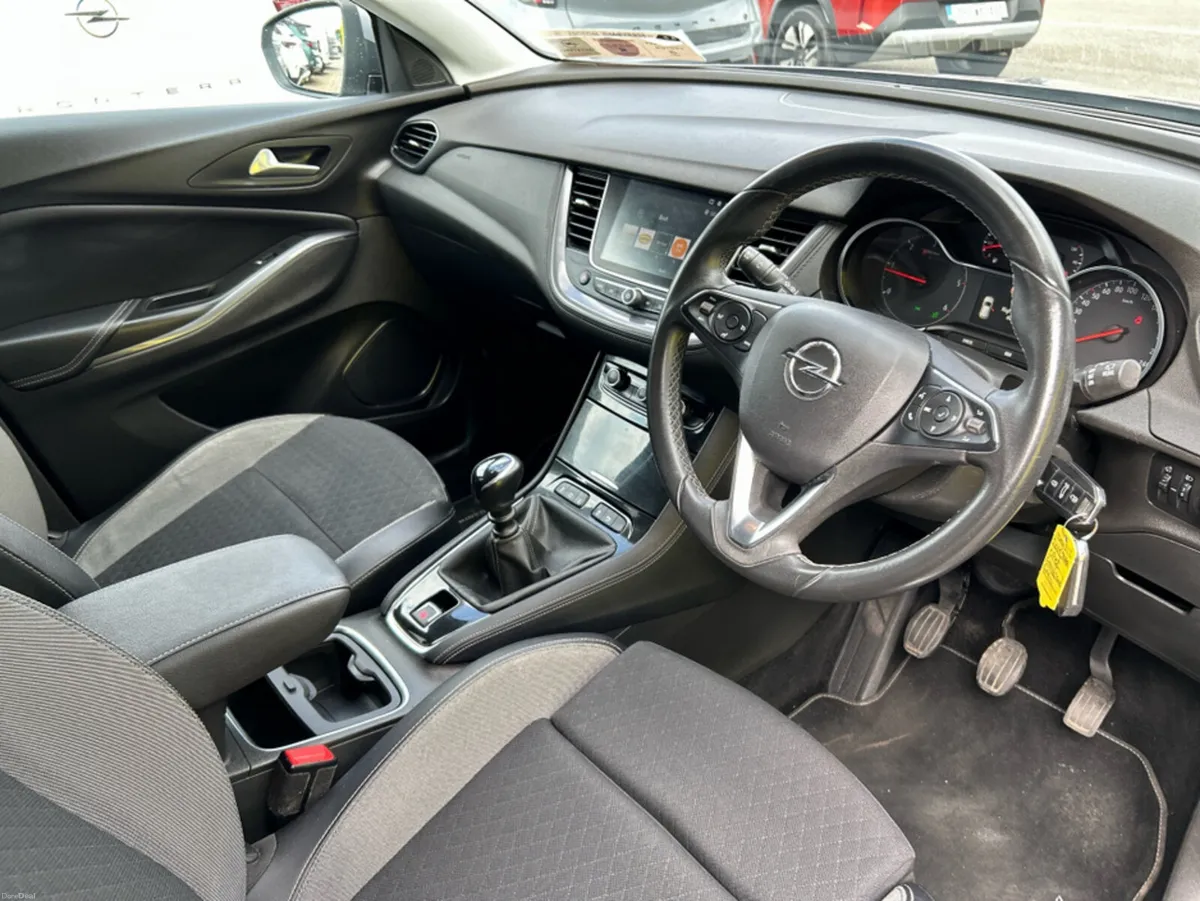 Opel Grandland X SRI 1.5 I T 130PS 4 4DR - Image 6
