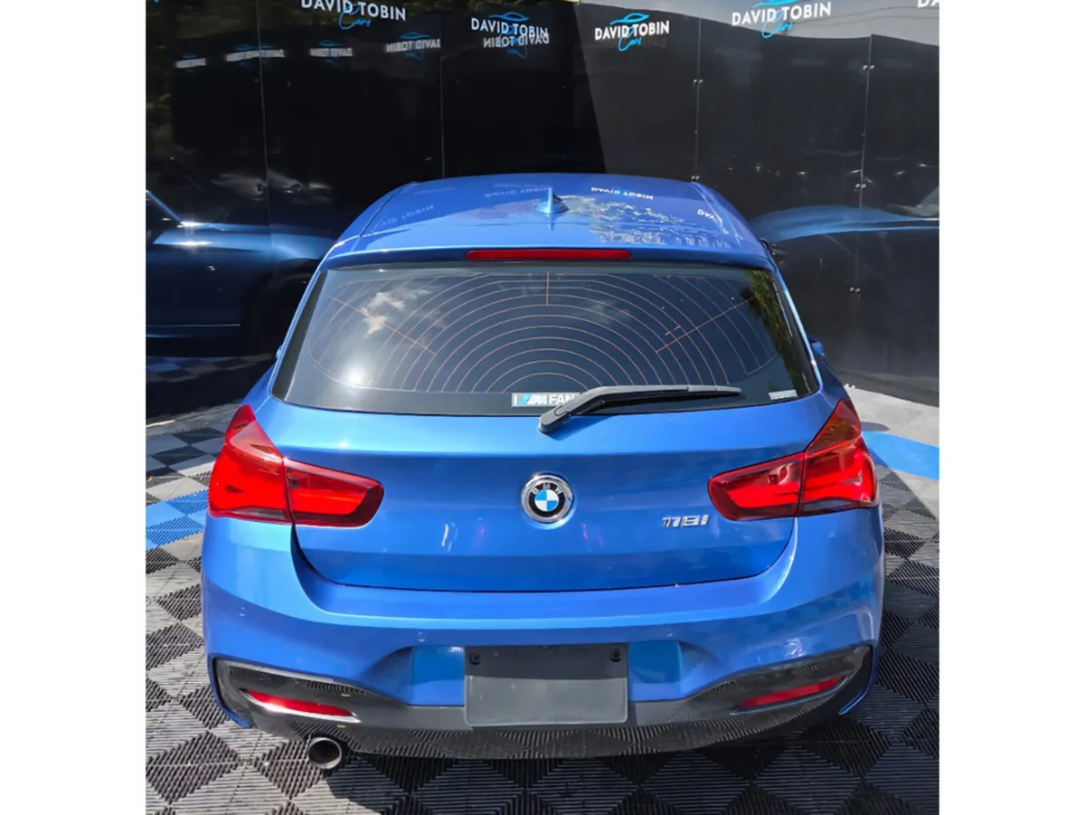 BMW 1-Series 118i SHADOW EDITION - Image 4