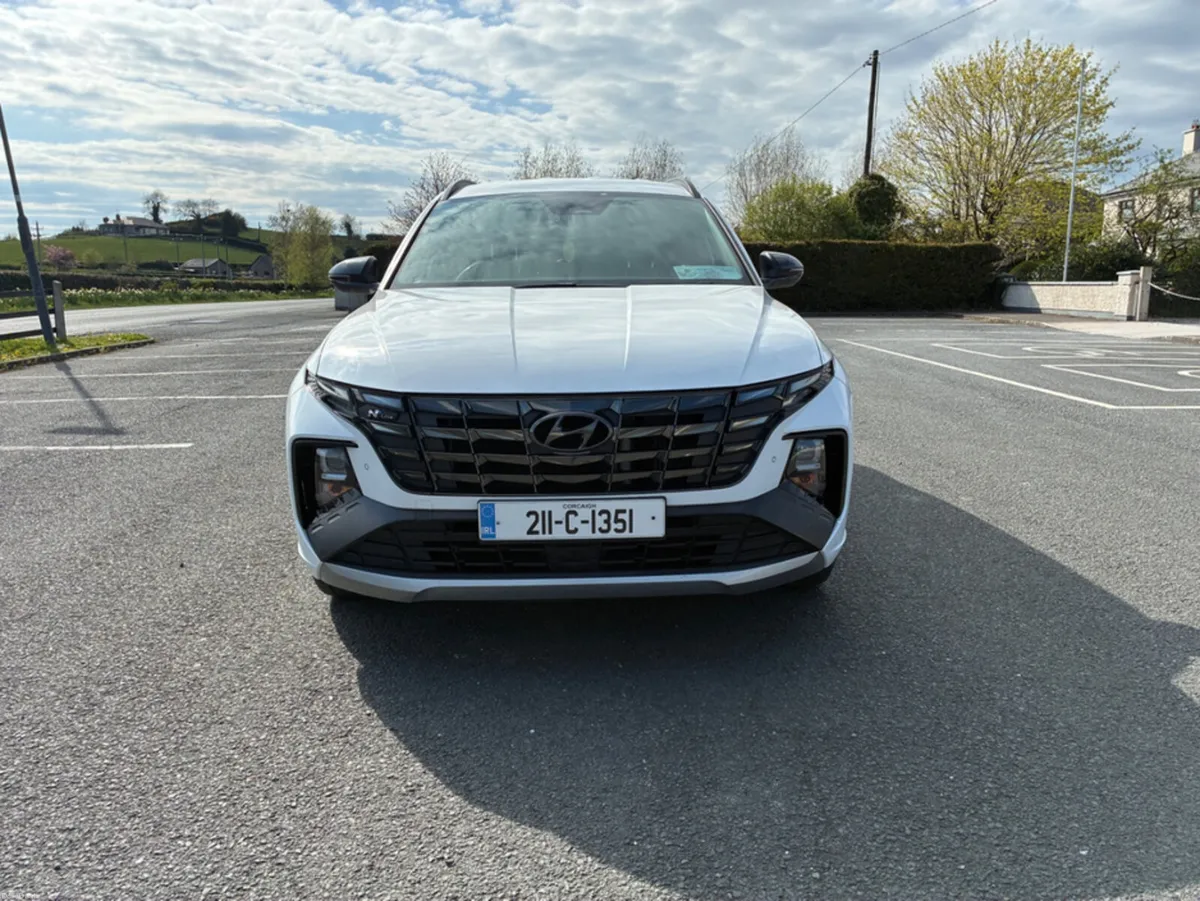 Hyundai Tucson IX35 EXECUTIVE 2WD 5DR - Image 2