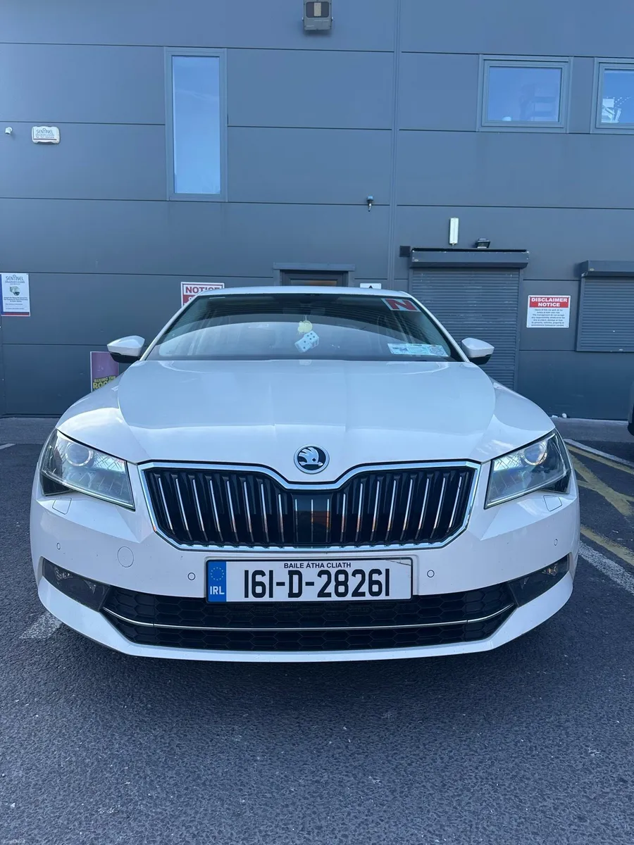 Skoda superb - Image 2
