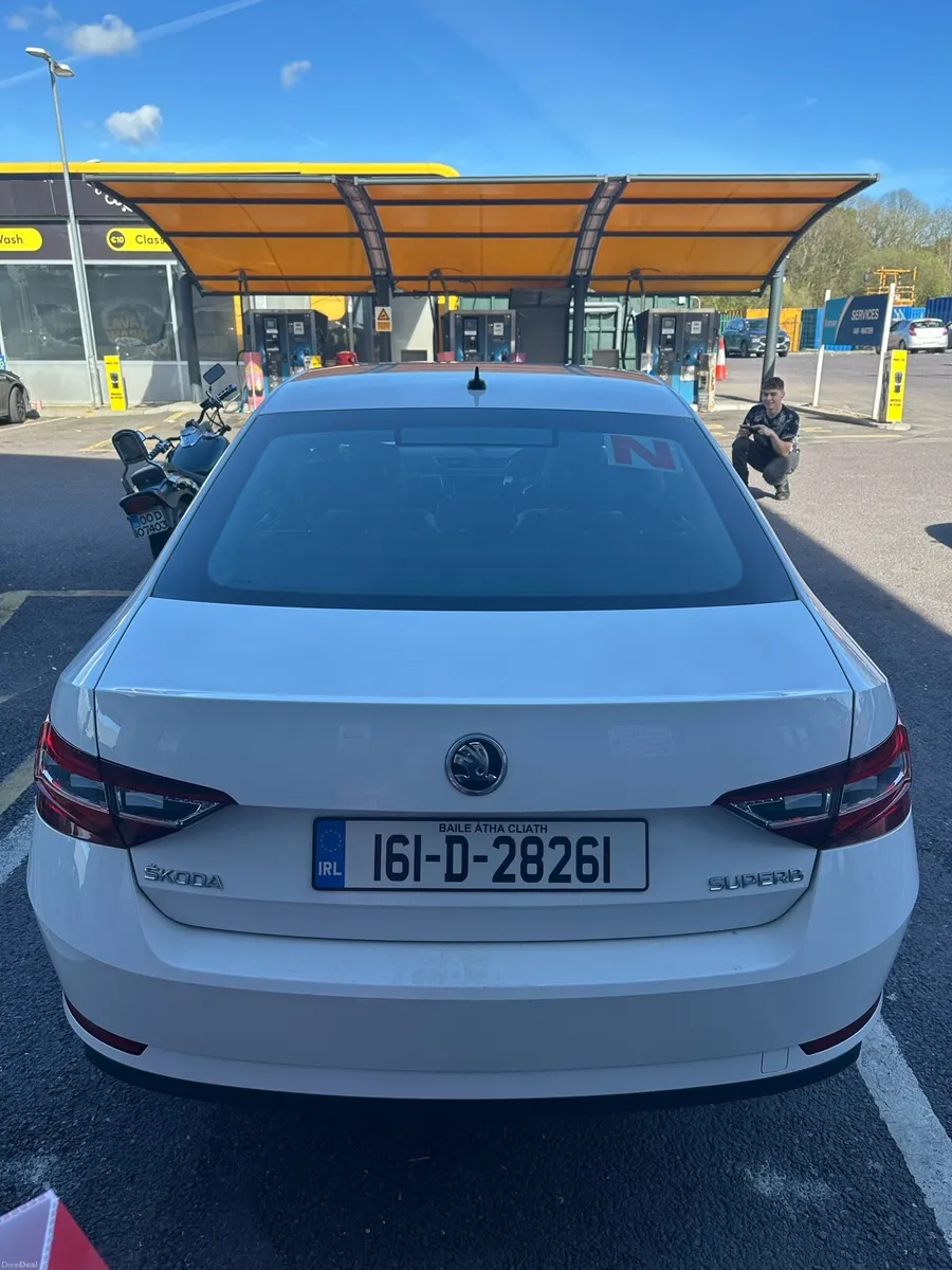 Skoda superb - Image 4