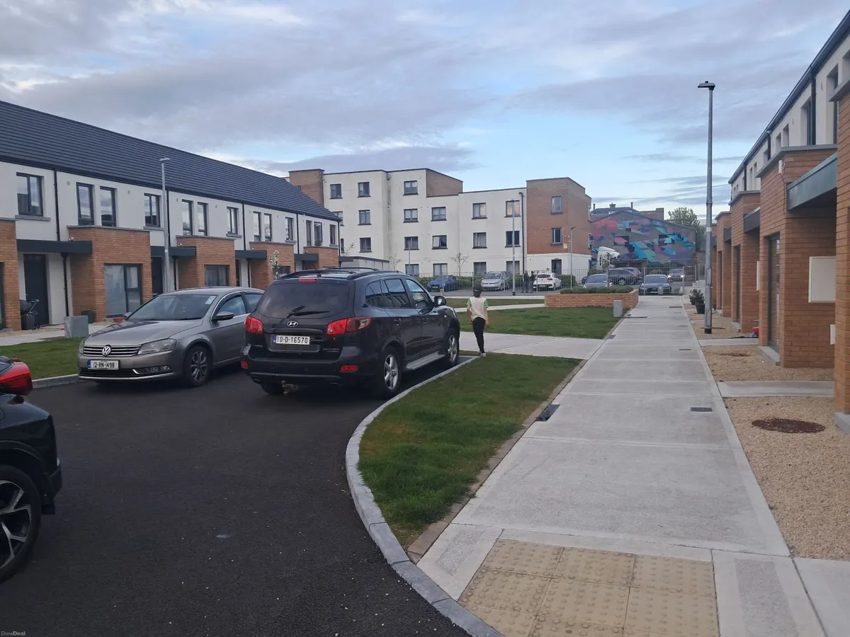 Hyundai Santa Fe 2010 - Image 2