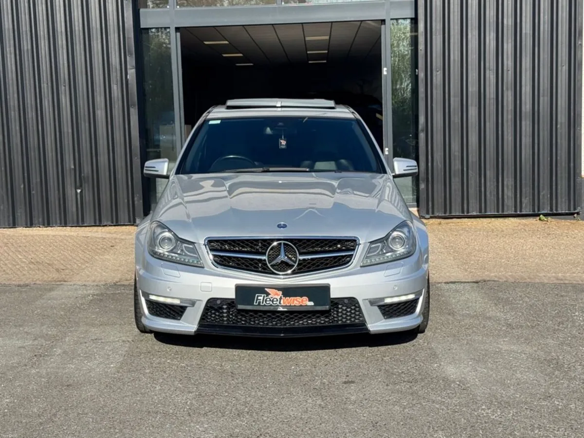 6.3 C63 V8 AMG Saloon 4dr Petrol SpdS MCT Euro 5 ( - Image 2