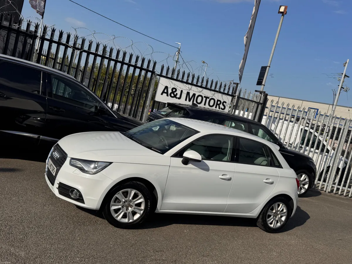 AUDI A1 1.4 AUTOMATIC LEATHER SEATS - Image 2