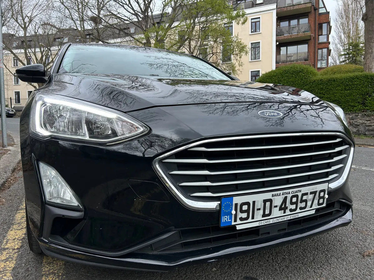 2019 FORD FOCUS ZETEC PETROL NCT FEBRUARY 2027 - Image 3