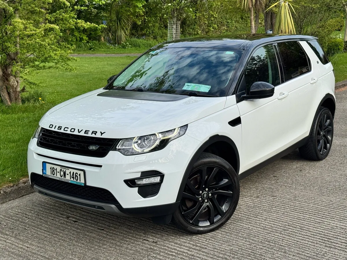 181 LAND ROVER DISCOVERY 7 SEATS AUTO GLASS ROOF - Image 1