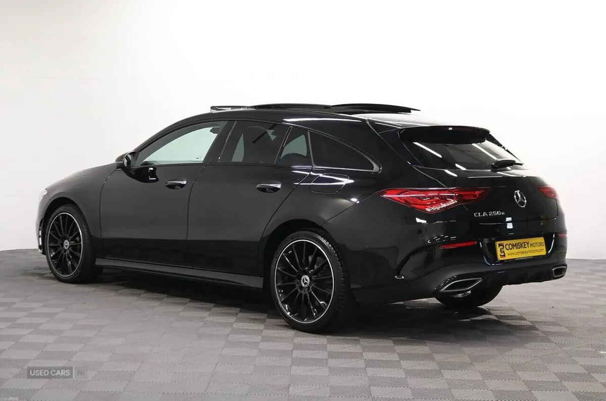 Mercedes-Benz CLA 250e AMG Line Night Edition - Image 4