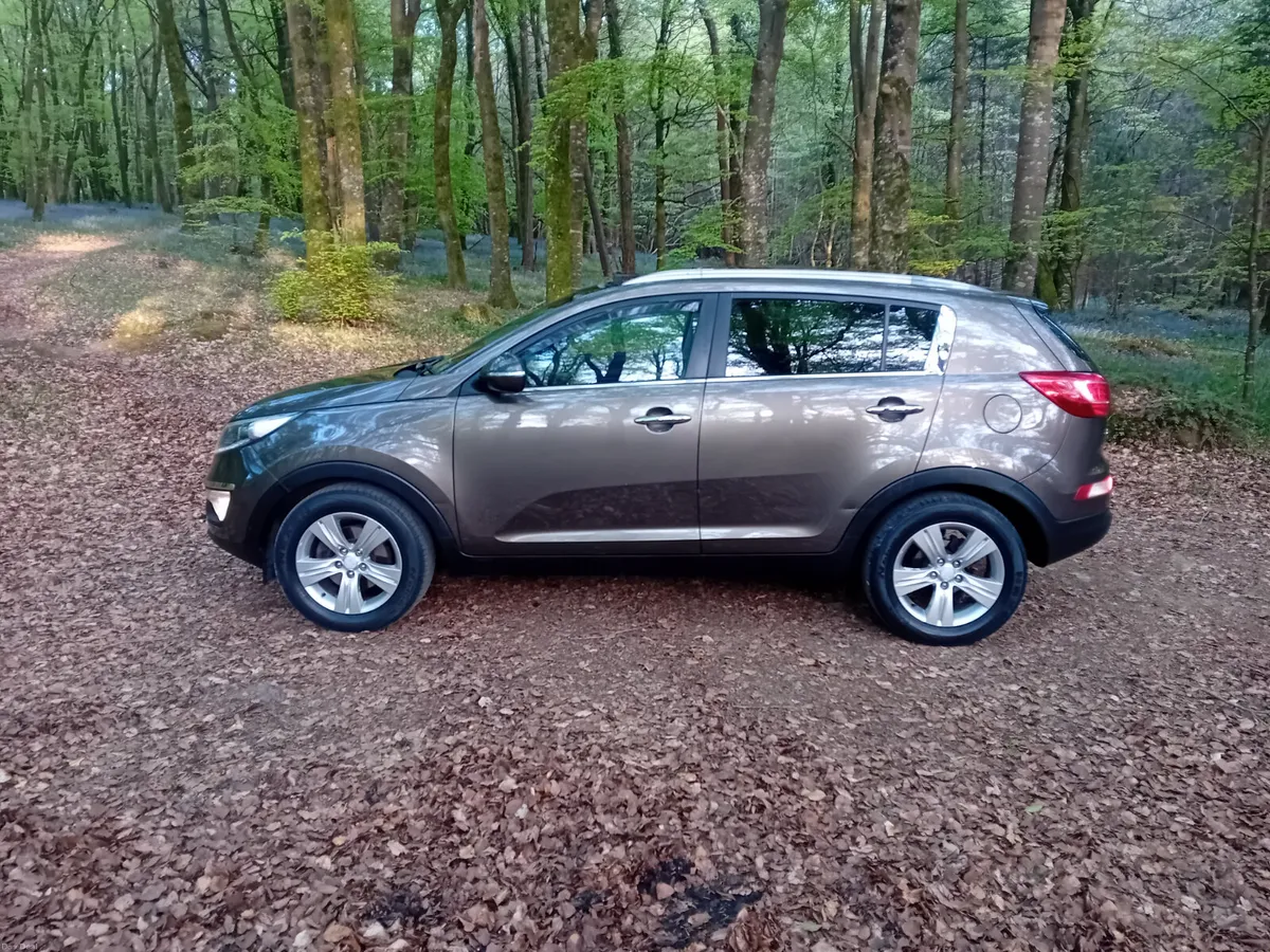 2012 KIA SPORTAGE  EX 1.7 CRDI  6 SPEED  SUV - Image 4