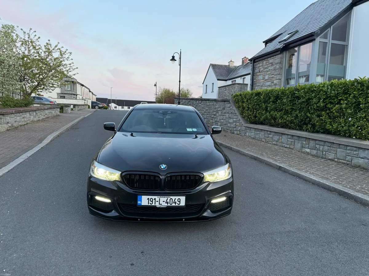 BMW 520D G30 MSPORT 2019 HIGH SPEC - Image 2