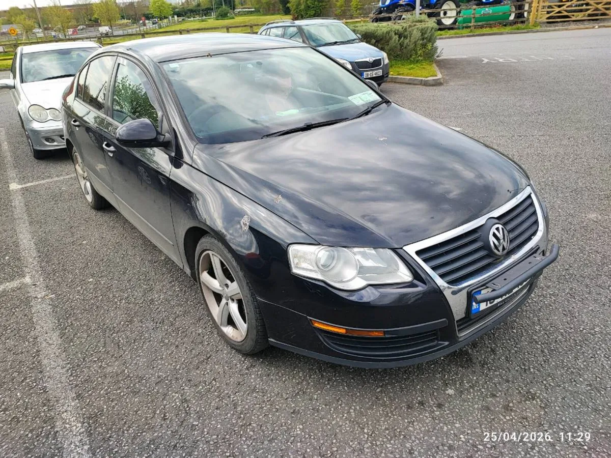 2010 VW passat - Image 3