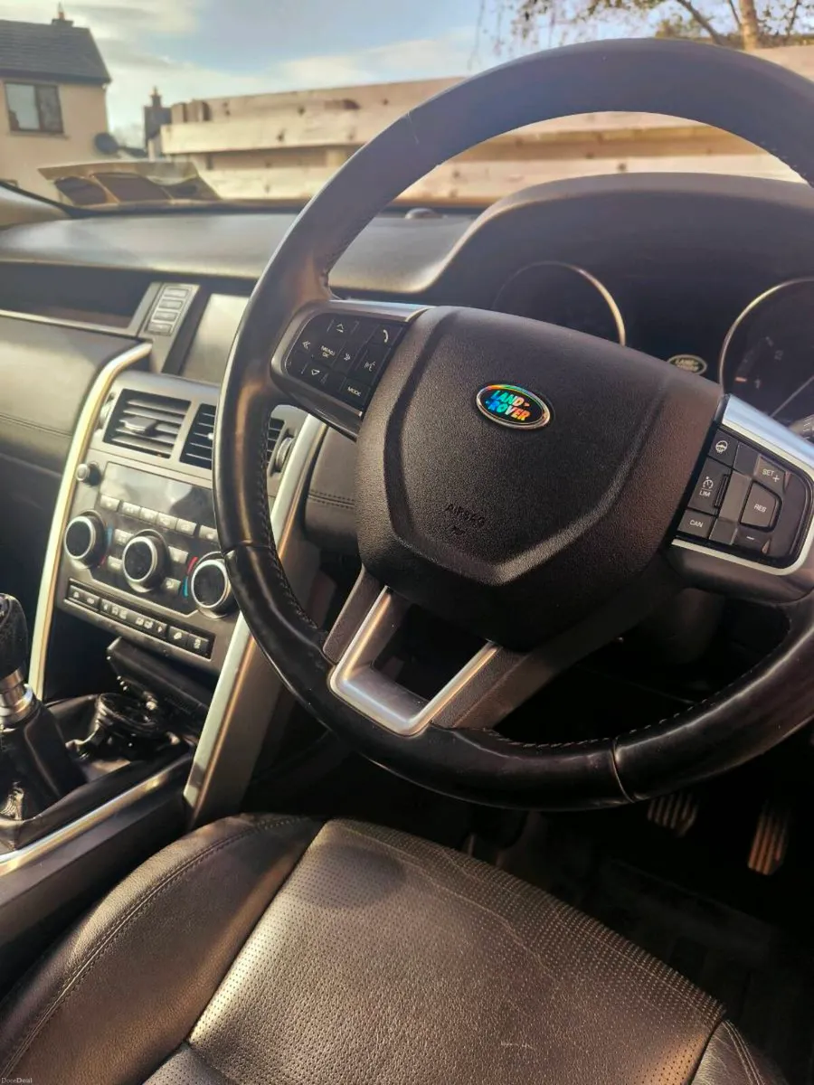 2015 Land Rover Discovery Sport SE | 116k km - Image 6