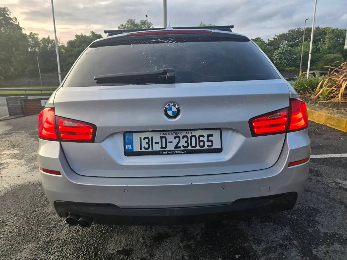 BMW 5 Series Estate - Image 2