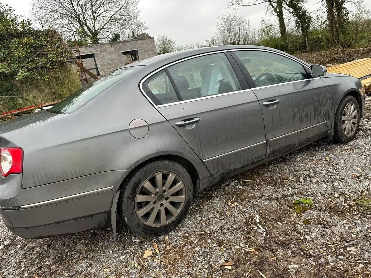 Volkswagen Passat 2008 - Image 3