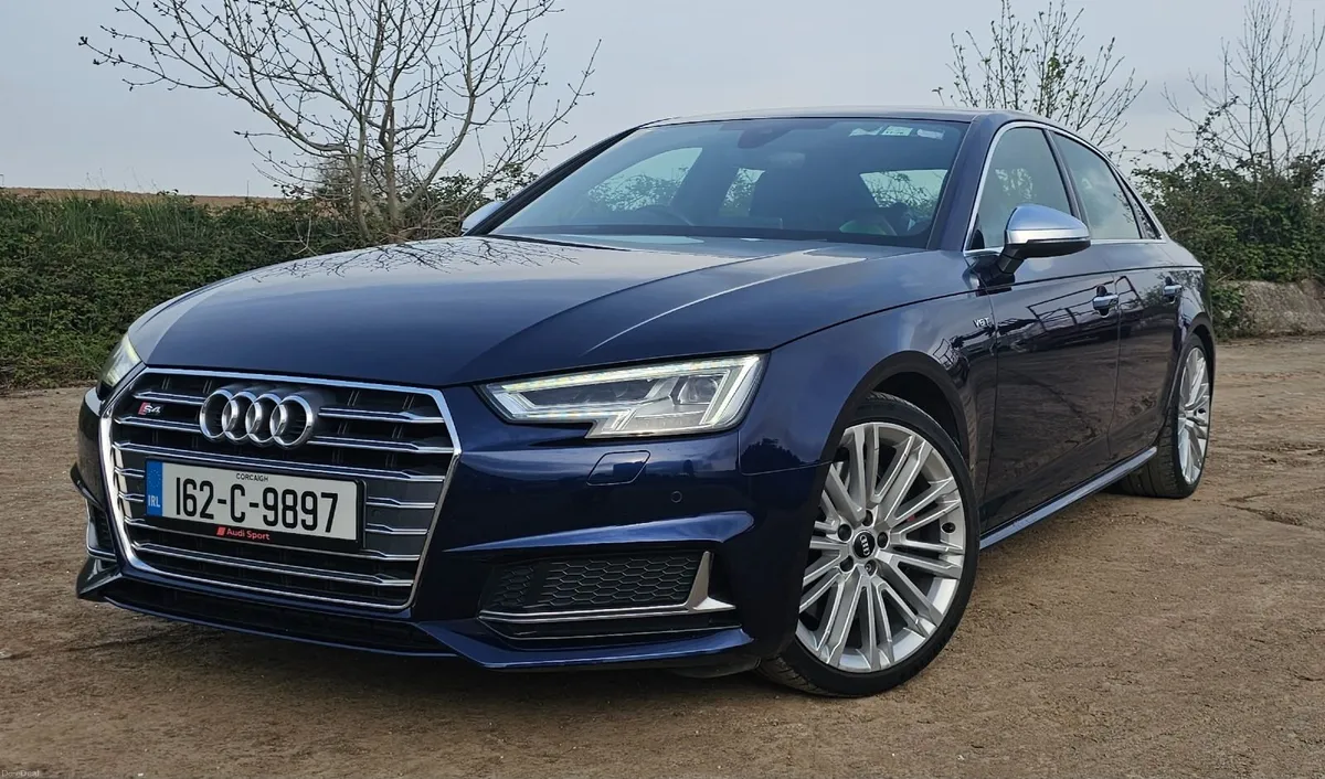 Audi S4 B9 - Image 1