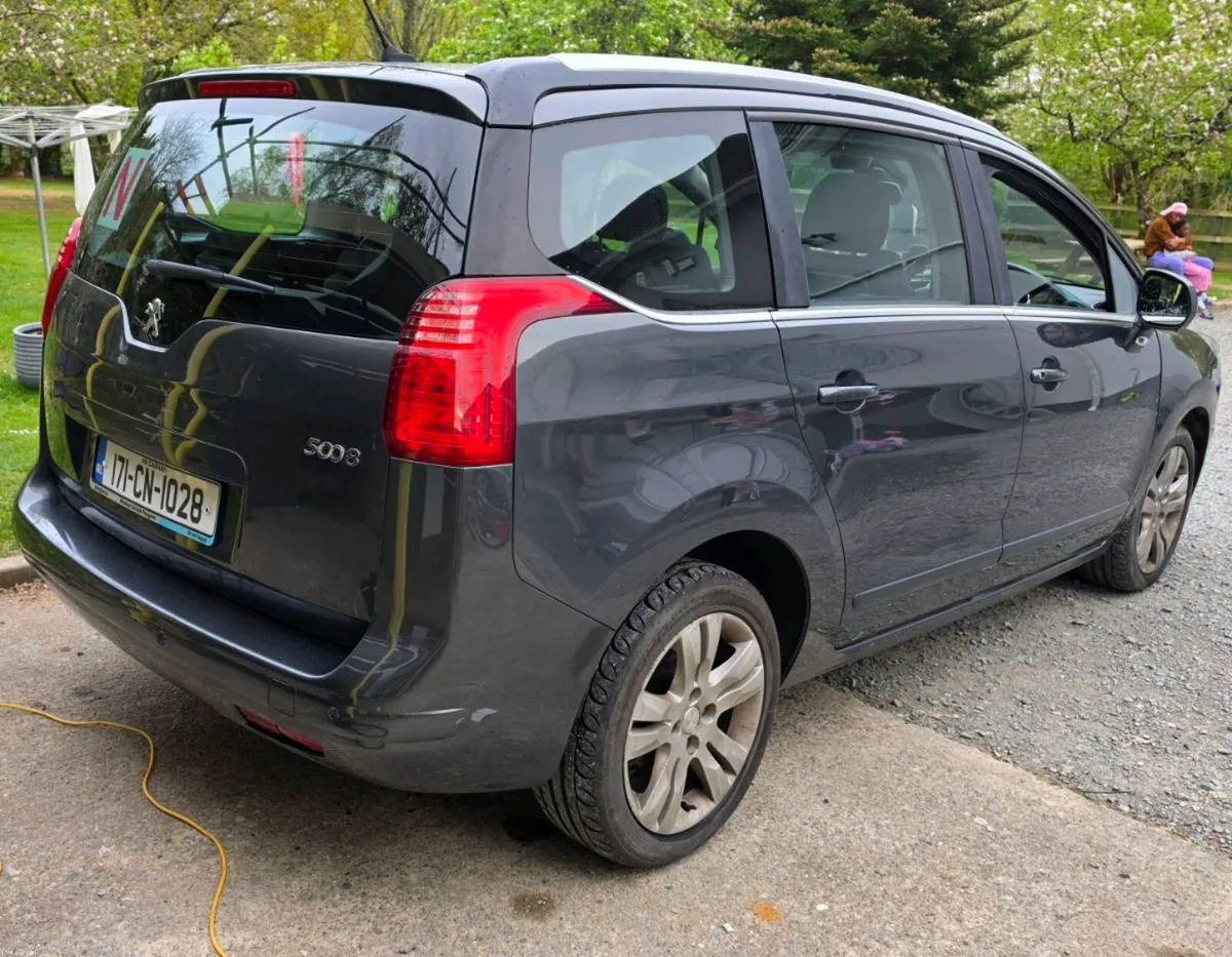 Peugeot 5008 automatic 7 seater - Image 1