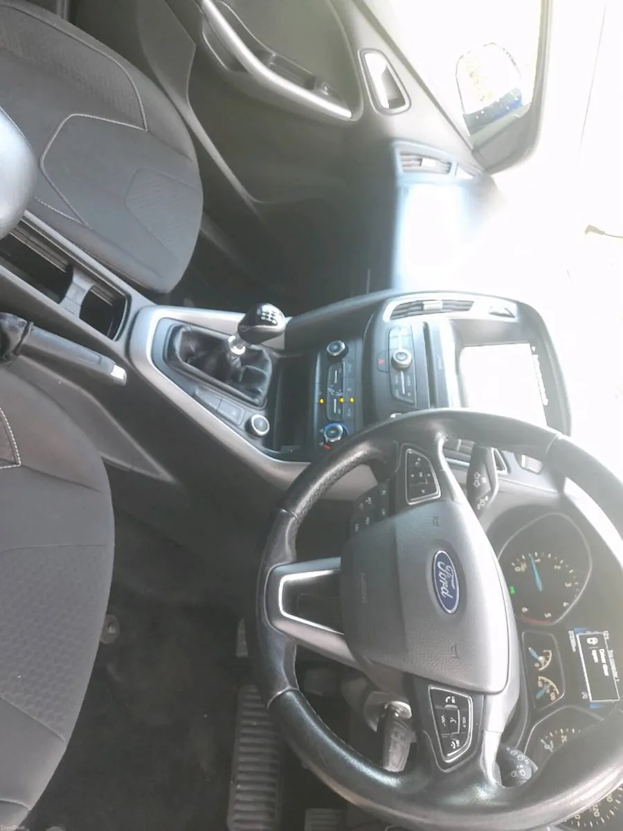 Ford focus  zetec 1.5tdci  2017 - Image 3