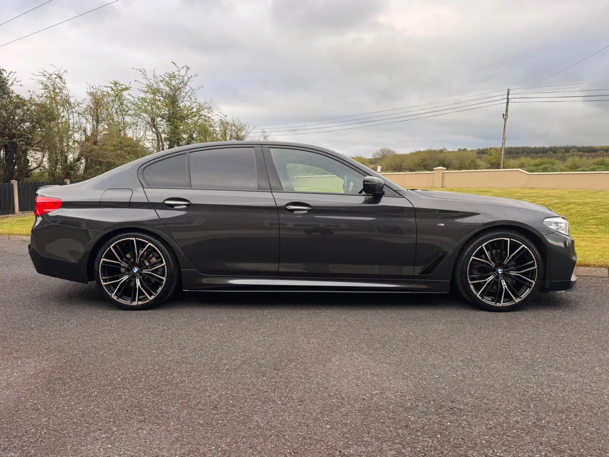 2018 BMW 520D M-SPORT - Image 4