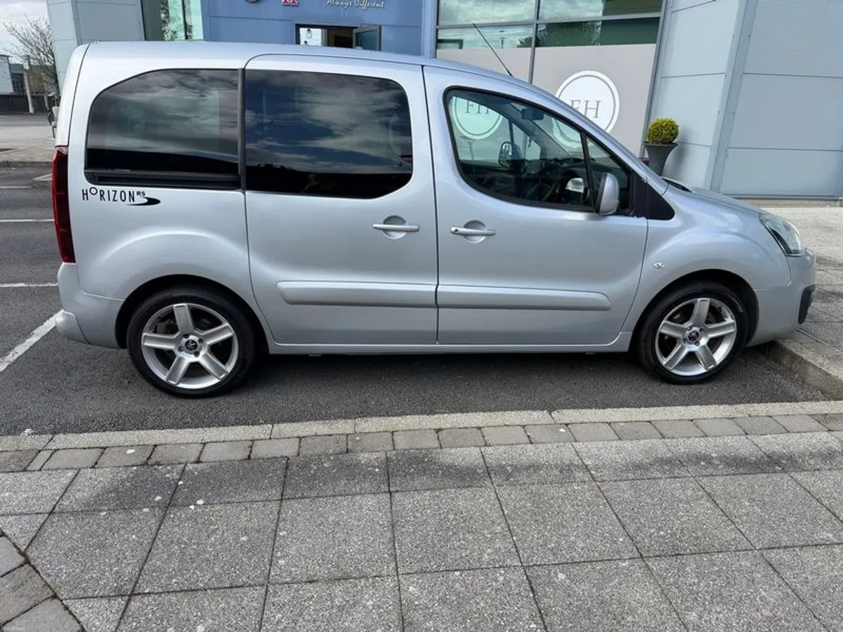 2016 Peugeot Partner - Image 2