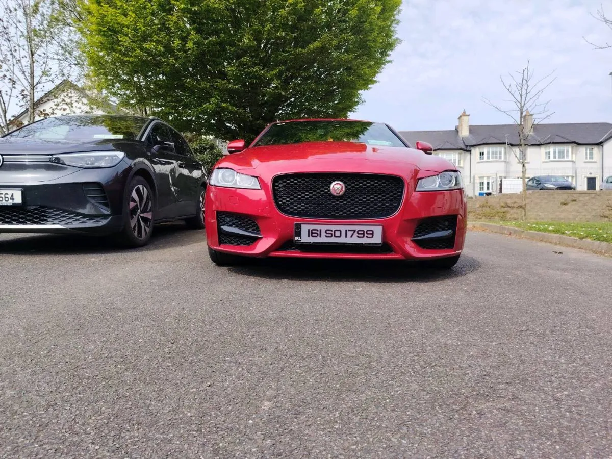 Car for sale - Image 2