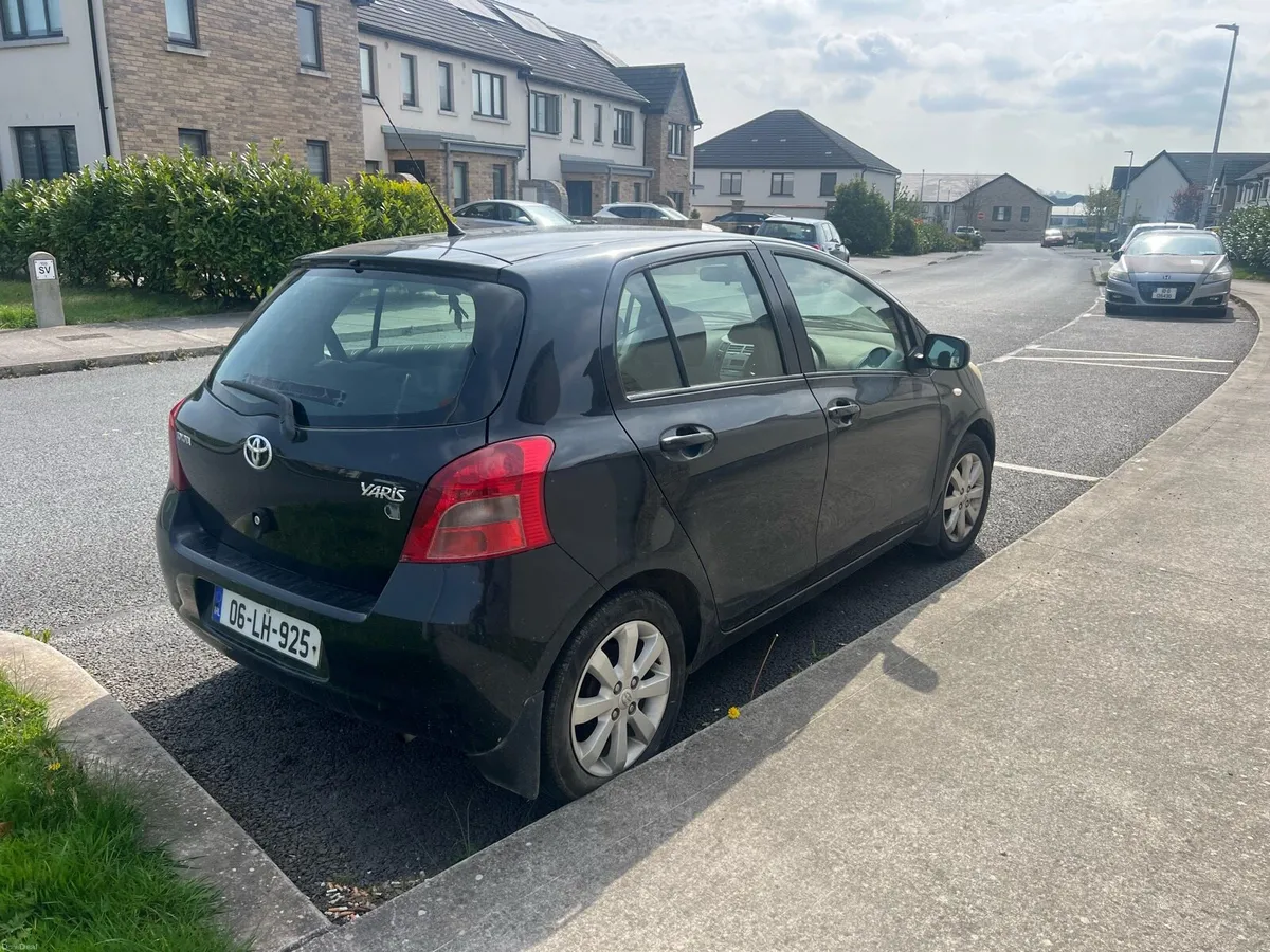 Yaris 06 112 k km - Image 3