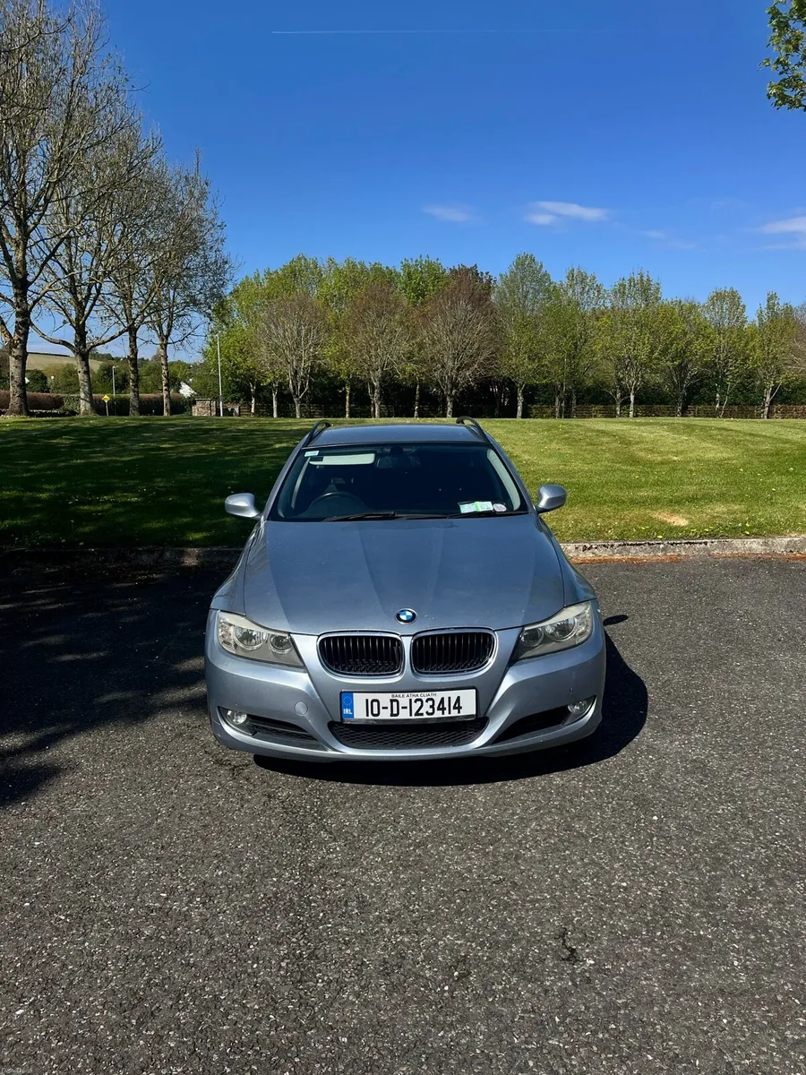 2010 BMW 3 Series Estate - Image 1